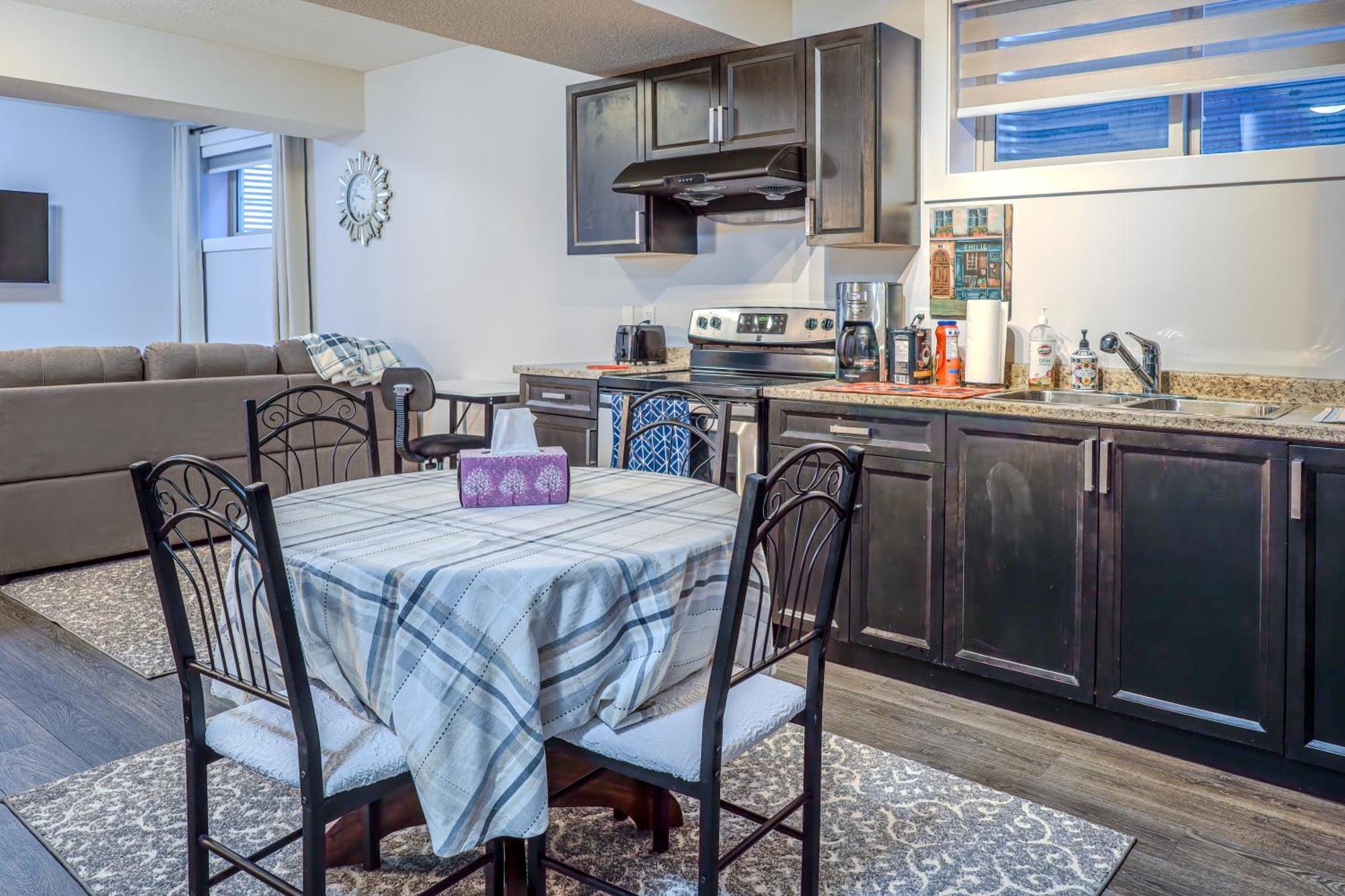 Beautiful, Specious Two Bedroom Basement * Edmonton