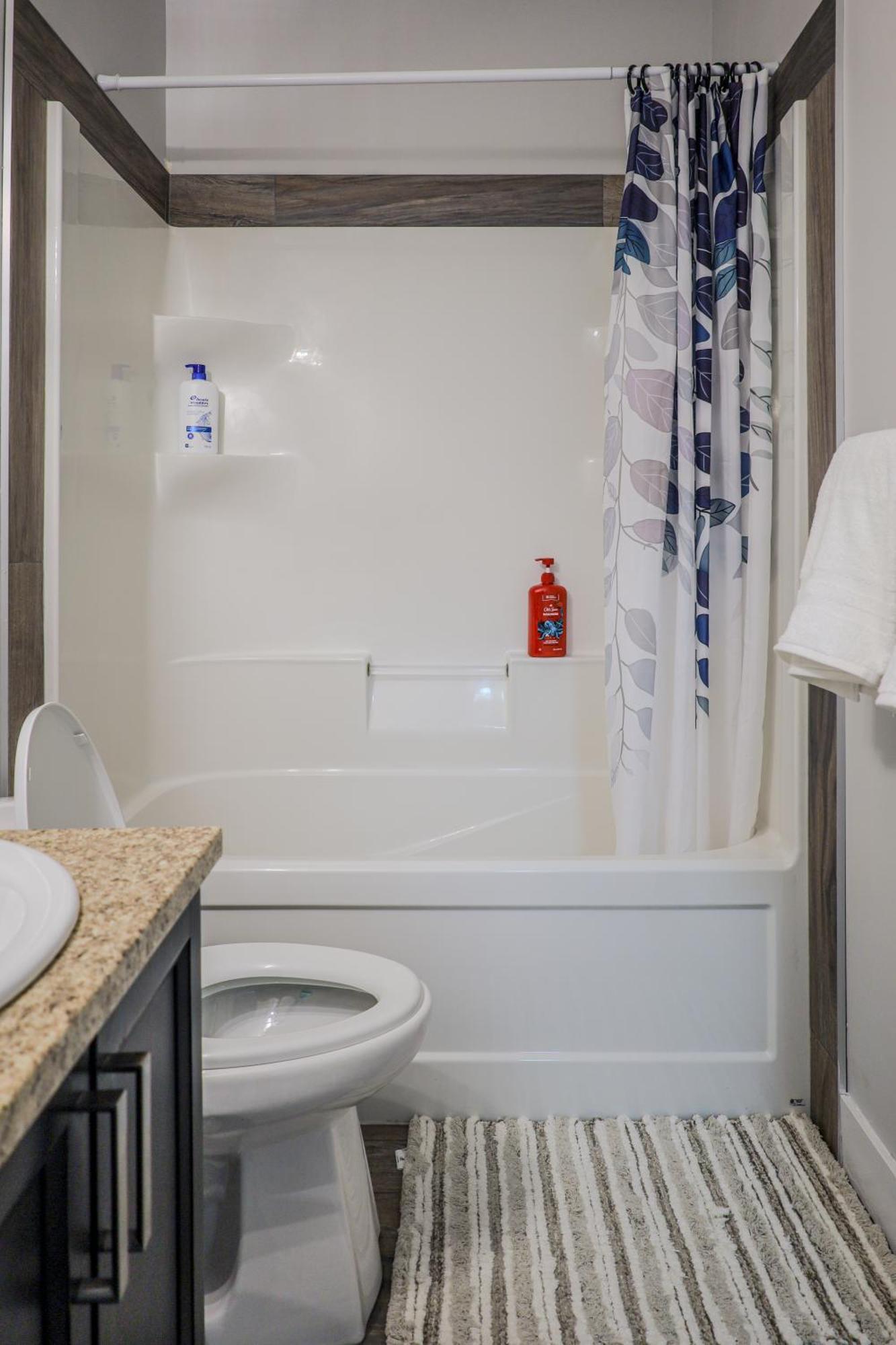 Beautiful, Specious Two Bedroom Basement Apartment Edmonton